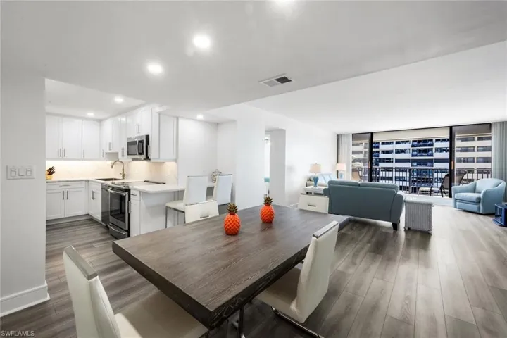4005 Gulf Shore Blvd N # 404, Naples Fl 34103