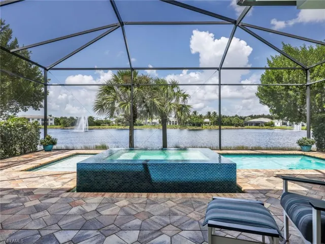 8893 Redonda Dr, Naples, Florida 34114