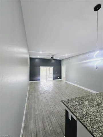 606 Sw 8th Pl, Cape Coral, Florida 33991