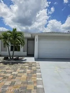 606 Sw 8th Pl, Cape Coral, Florida 33991