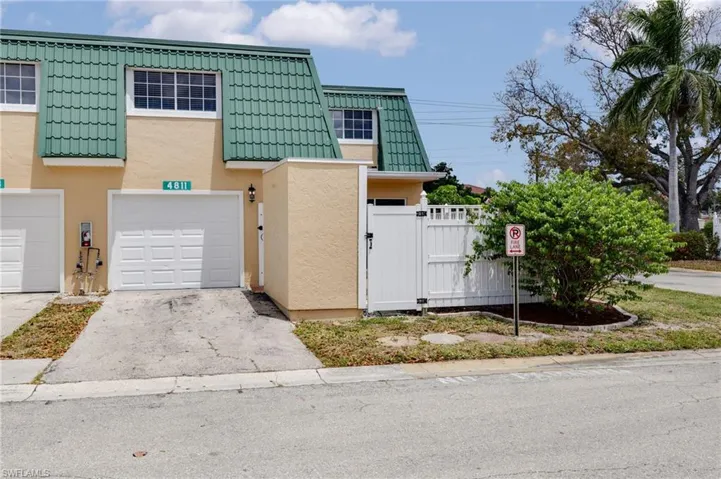 4811  Sunfish  CT, Fort Myers, FL 33919