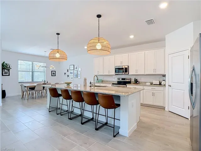 11361 Timber Creek Dr, Fort Myers, Florida 33913