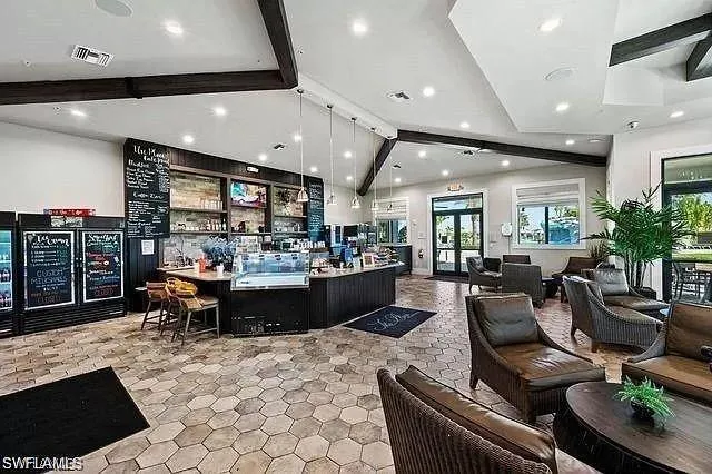 Cafe area that is open 7 days a week for breakfast and lunch.