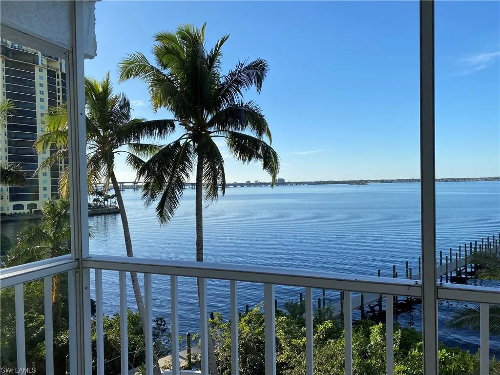 2875 Palm Beach BLVD, Fort Myers, FL 33916,224104794
