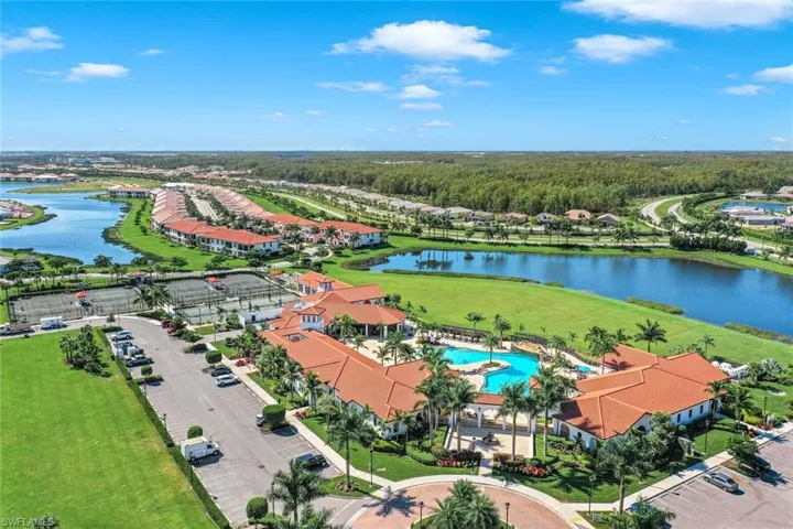 Arborwood Preserve features resort-style amenities.