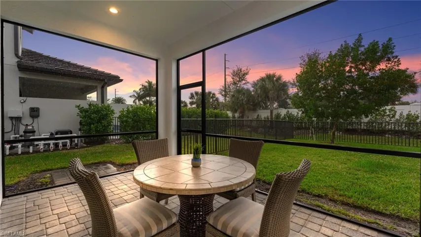 14720  Kingfisher  LOOP, Naples, FL 34120