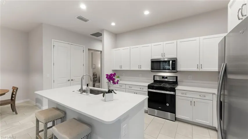 14720  Kingfisher  LOOP, Naples, FL 34120