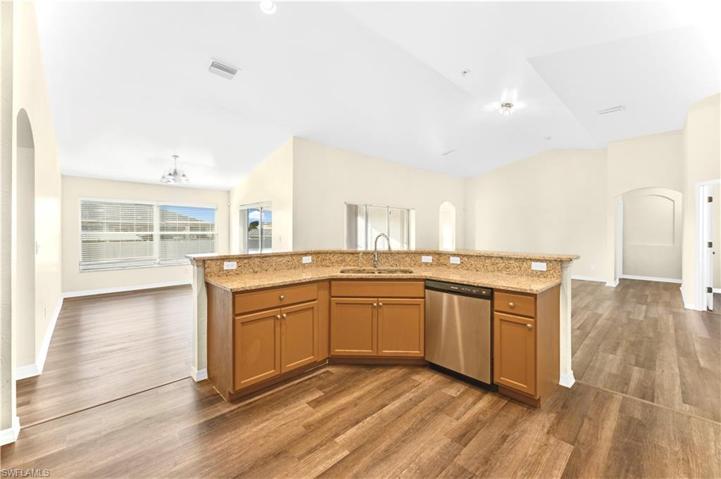4211  27th SW ST, LEHIGH ACRES, FL 33976