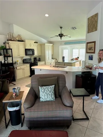 6501  Fawn  LN, Naples, FL 34120