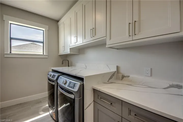 4241 Nw 26th St, Cape Coral, Florida 33993