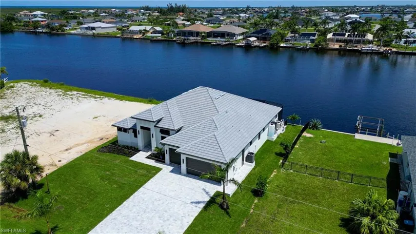 4241 Nw 26th St, Cape Coral, Florida 33993
