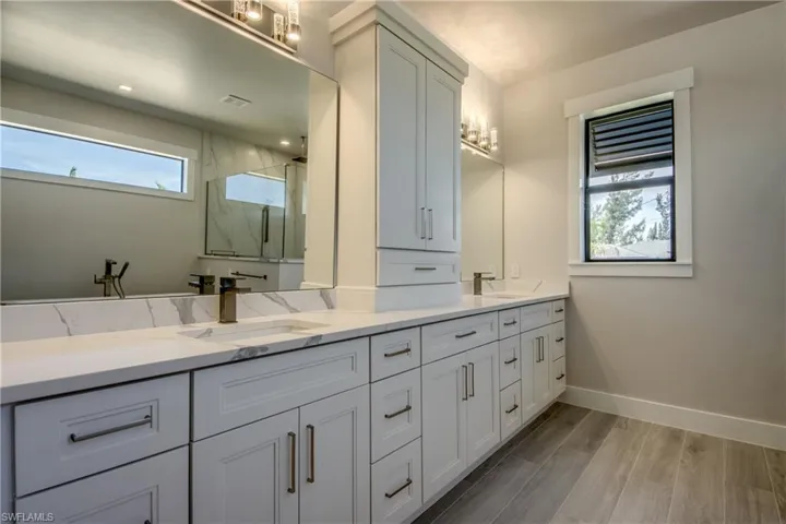 4241 Nw 26th St, Cape Coral, Florida 33993