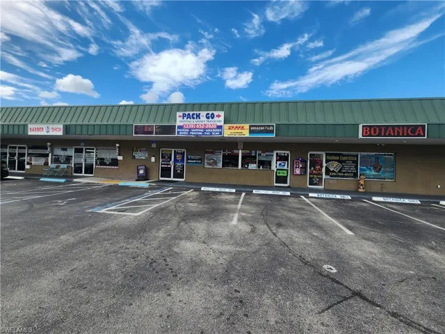 710  Pondella  RD, North Fort Myers, FL 33903