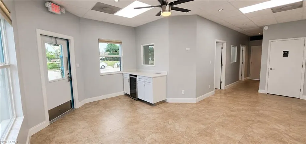 4645 Se 15th Ave, Cape Coral, Florida 33904