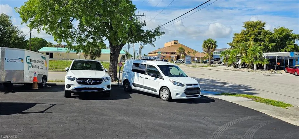 4645 Se 15th Ave, Cape Coral, Florida 33904