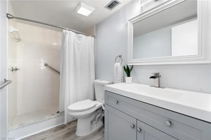 5635  Rattlesnake Hammock  RD, Naples, FL 34113