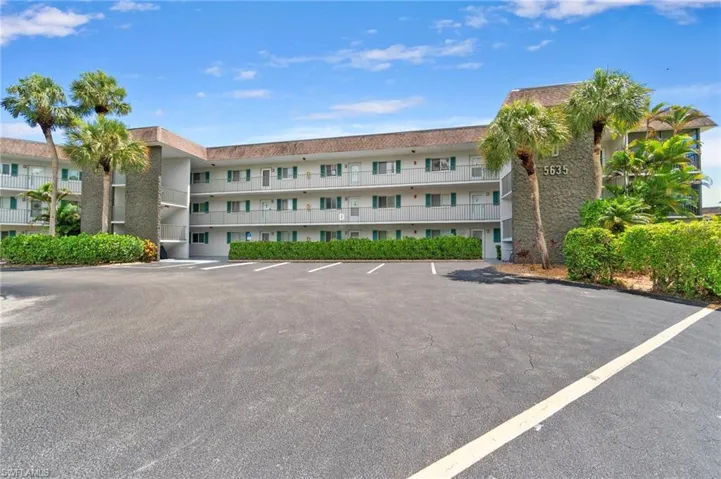 5635  Rattlesnake Hammock  RD, Naples, FL 34113