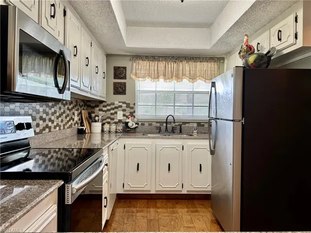 7055  New Post  DR, North Fort Myers, FL 33917