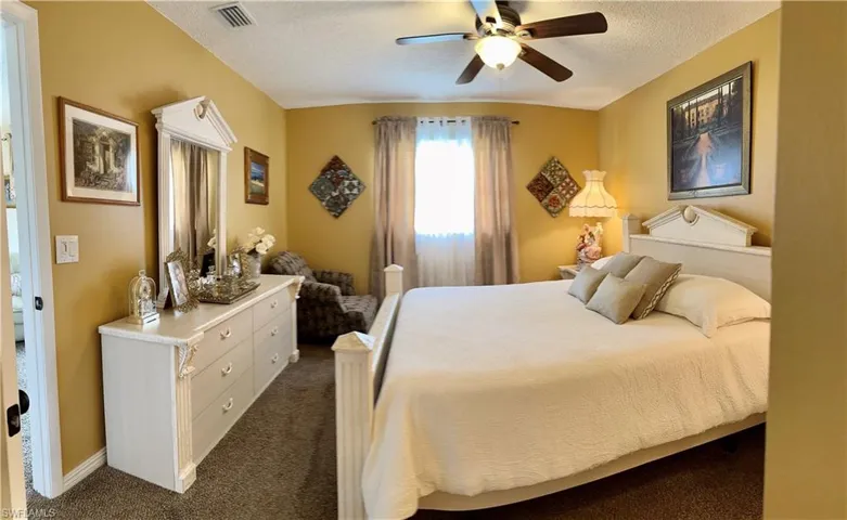 7055  New Post  DR, North Fort Myers, FL 33917