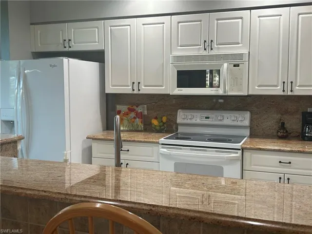 8076 Queen Palm Ln 412, Fort Myers, Florida 33966