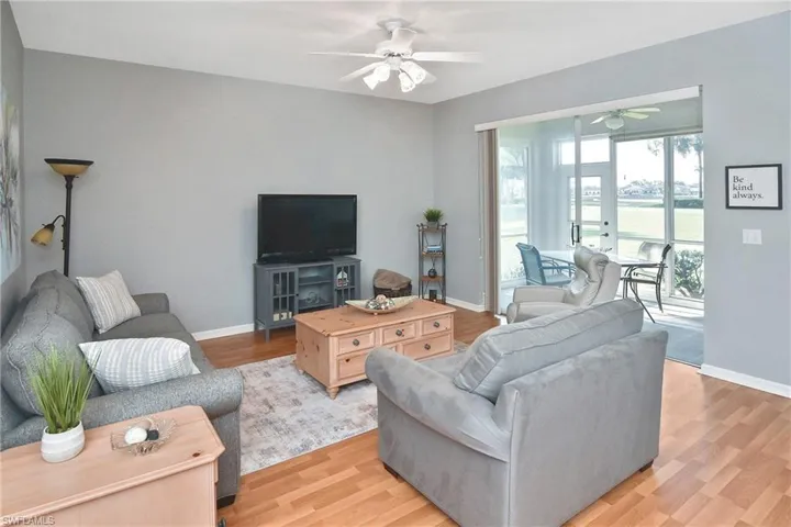 8076 Queen Palm Ln 412, Fort Myers, Florida 33966