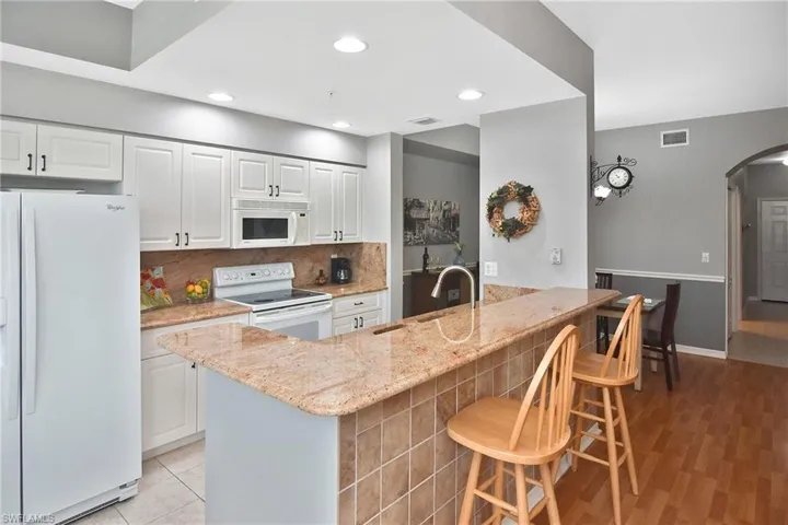 8076 Queen Palm Ln 412, Fort Myers, Florida 33966