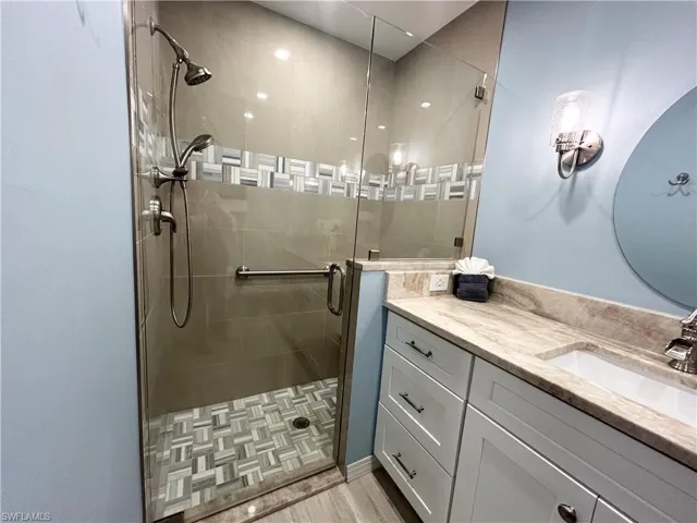 8076 Queen Palm Ln 412, Fort Myers, Florida 33966