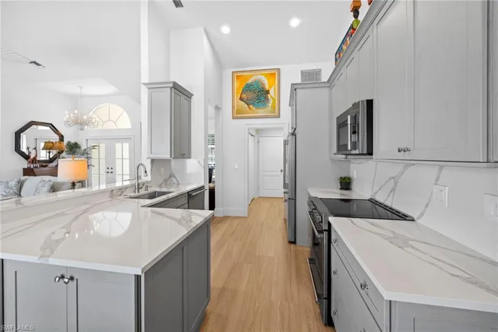 914 Marble Dr, Naples Fl 34104