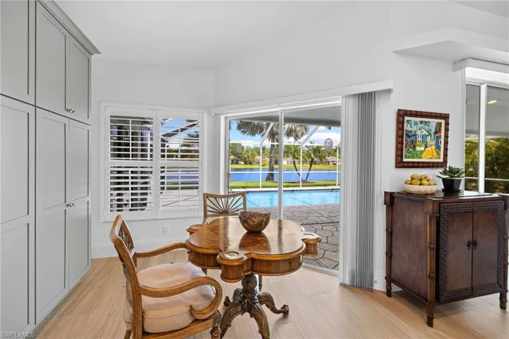914 Marble Dr, Naples Fl 34104