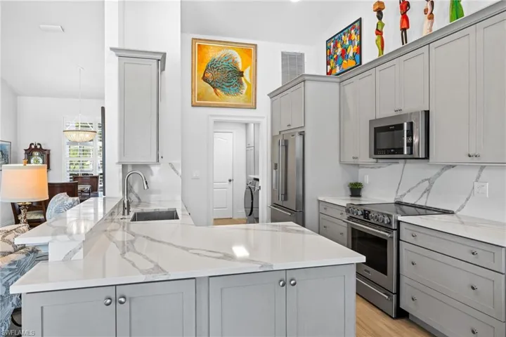 914 Marble Dr, Naples Fl 34104