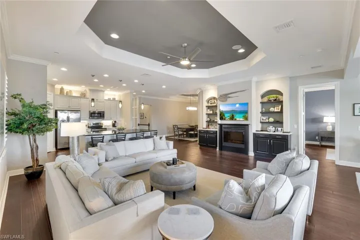 9684  Montelanico  LOOP, Naples, FL 34119