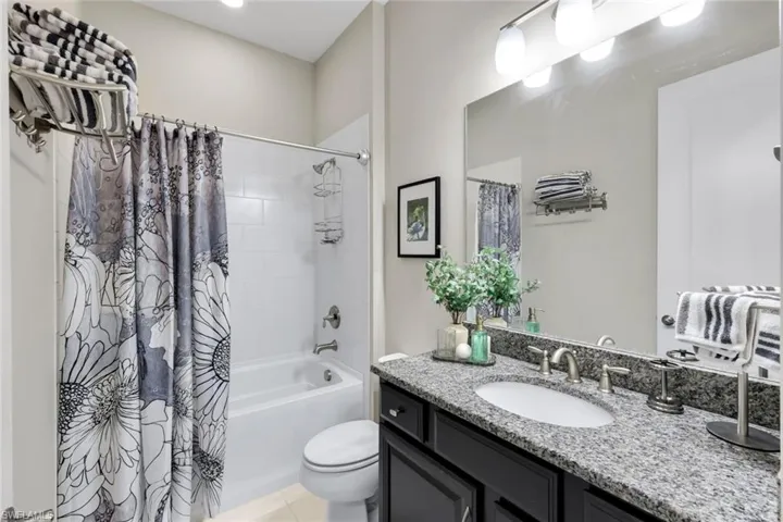 9684  Montelanico  LOOP, Naples, FL 34119
