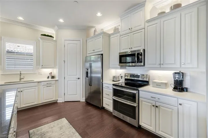 9684  Montelanico  LOOP, Naples, FL 34119