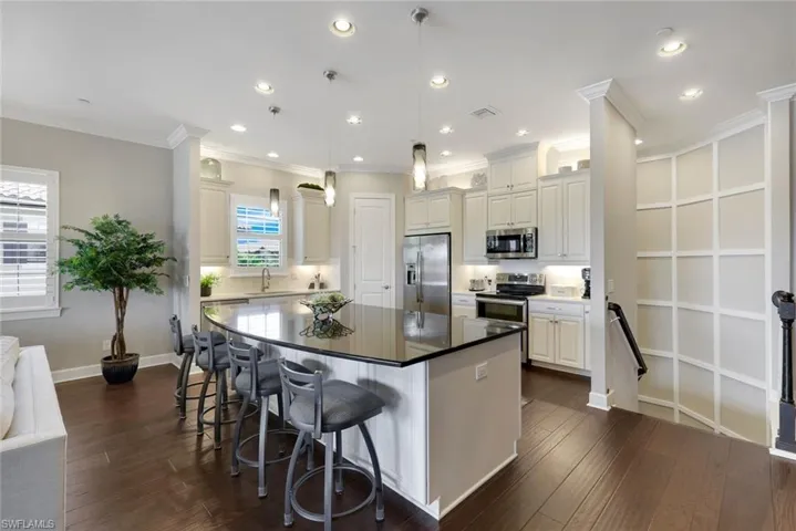 9684  Montelanico  LOOP, Naples, FL 34119