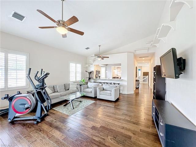 6057 Ashford LN # 404, NAPLES FL 34110