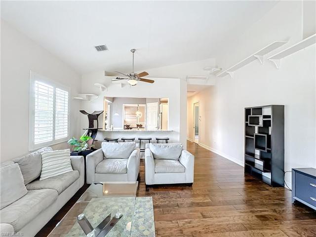 6057 Ashford LN # 404, NAPLES FL 34110