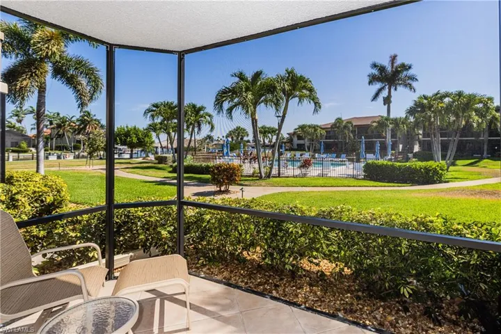 Beautiful pool and Bay views!