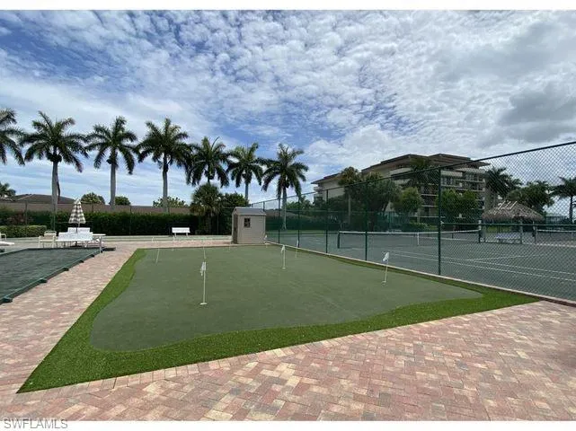 Putting green