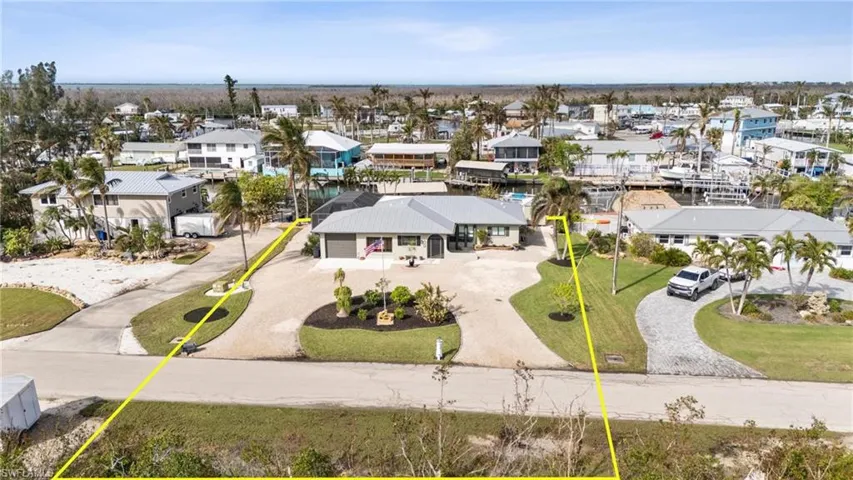 Aerial view. Notice front boundary also is waterfront.