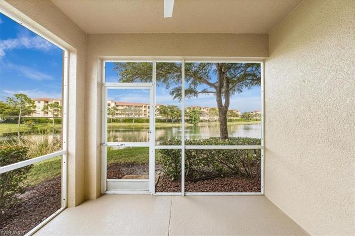8310  Whiskey Preserve  CIR, Fort Myers, FL 33919