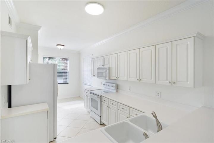 8310  Whiskey Preserve  CIR, Fort Myers, FL 33919