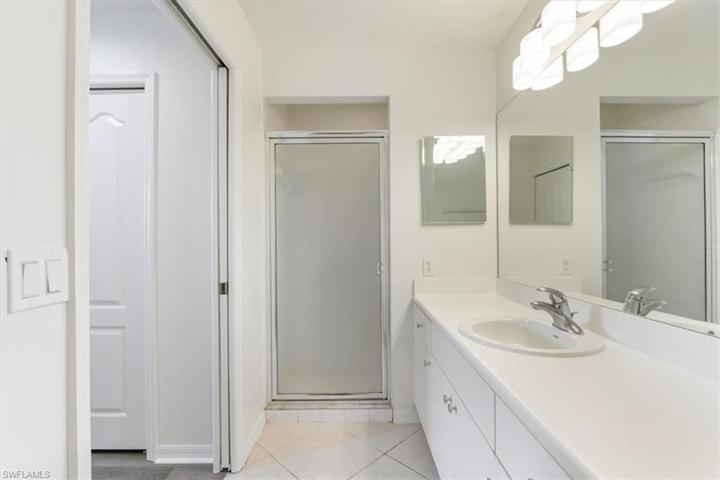 8310  Whiskey Preserve  CIR, Fort Myers, FL 33919
