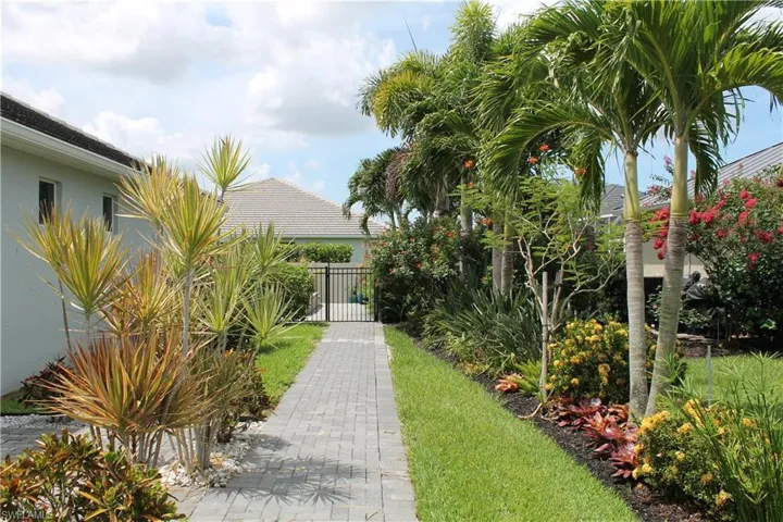 2736 Lambay Ct, Cape Coral, Florida 33991