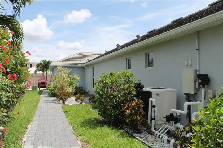 2736 Lambay Ct, Cape Coral, Florida 33991