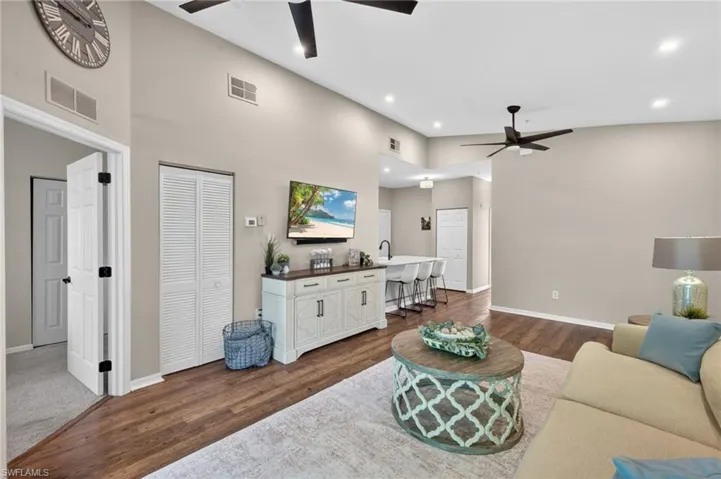 15420  Bellamar  CIR, Fort Myers, FL 33908