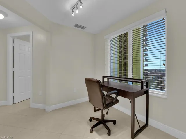 Den/Home Office