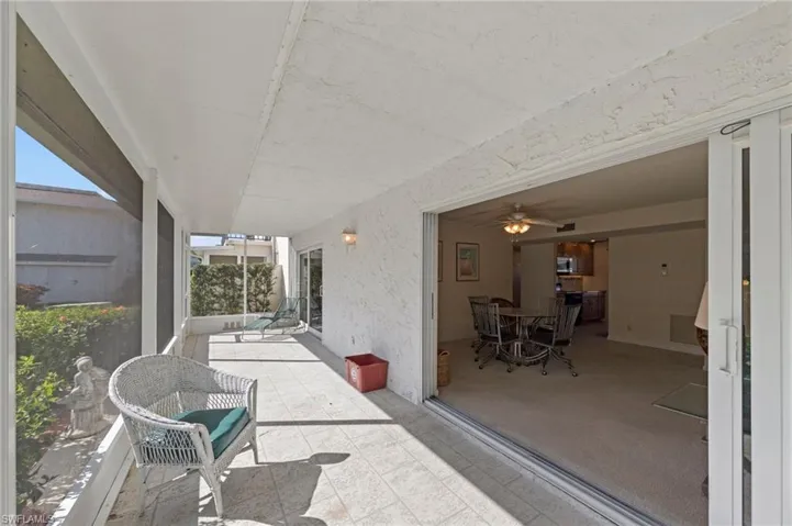 219  Palm  DR, Naples, FL 34112