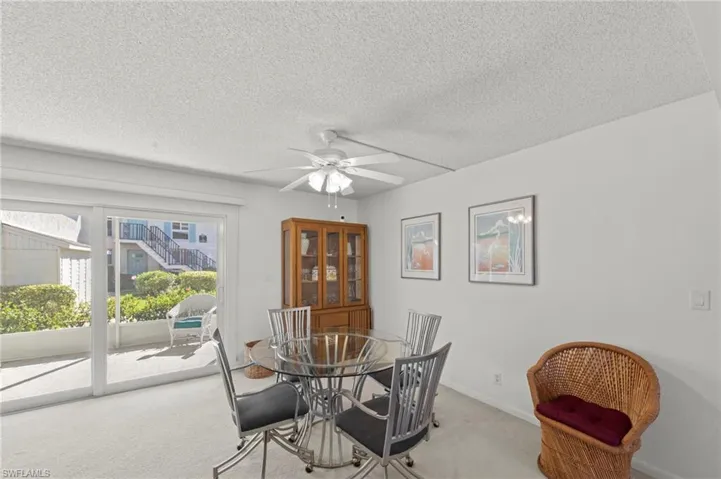 219  Palm  DR, Naples, FL 34112