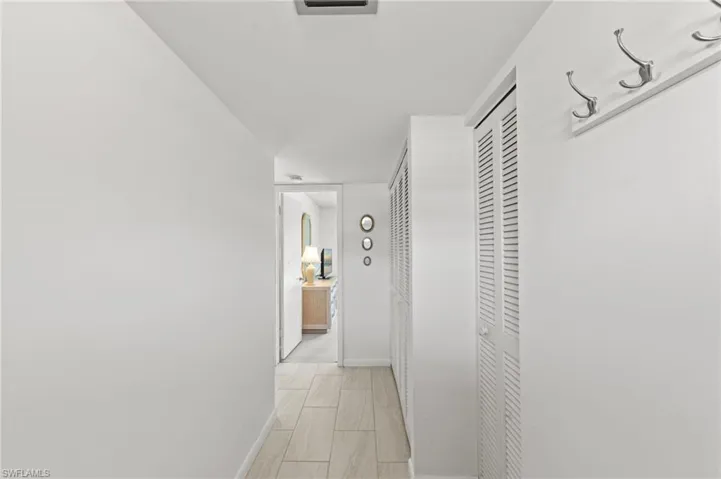 219  Palm  DR, Naples, FL 34112