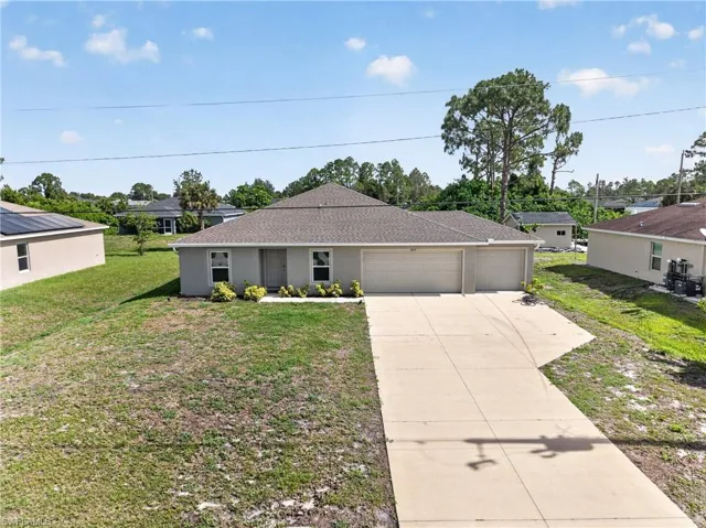 3014 38th St Sw, Lehigh Acres, Florida 33976